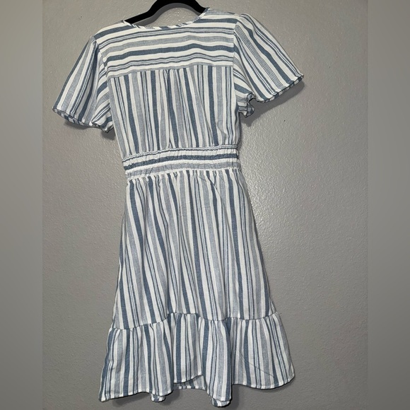 Monteau Los Angles Size Small, Blue and White Stripe Dress - Picture 4 of 6